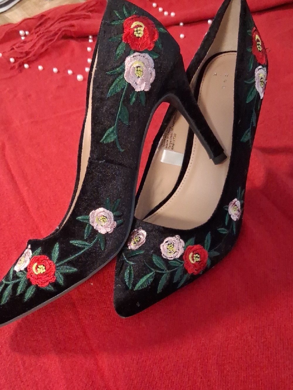 Embroidered Floral Black Pointed Toe High Heels